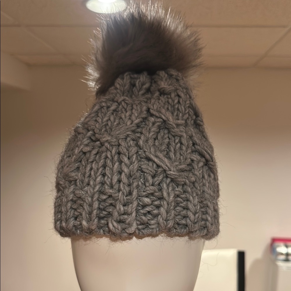 Gray Cable Knit Beanie with Faux Fur Pom-Pom